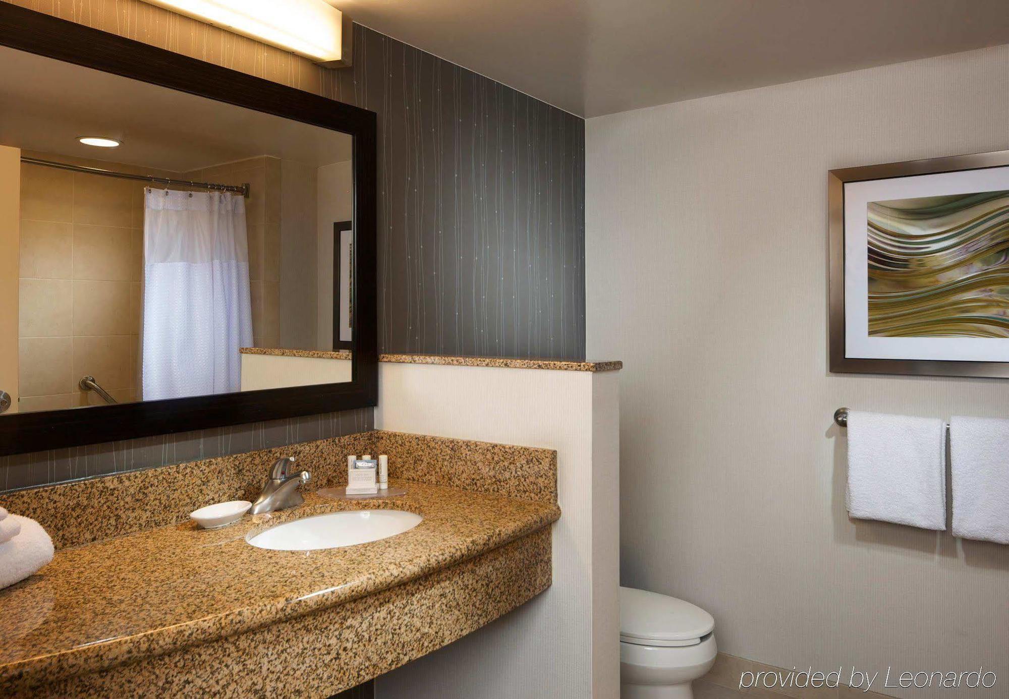 Courtyard By Marriott Jackson Hotel Exterior photo